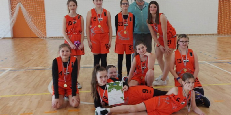 Pest megye bajnoka lett a lány kosárlabda csapat